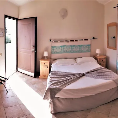 Meravisola Costa Rei Guest house Castiadas